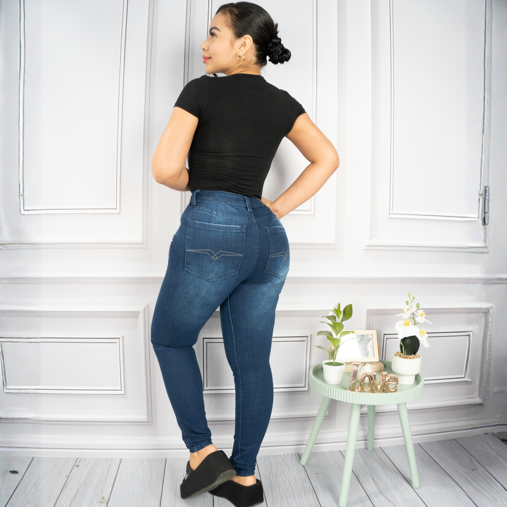 SKINNY 8836