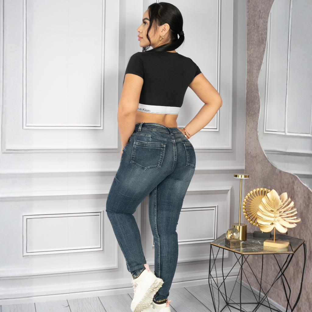 SKINNY 8850